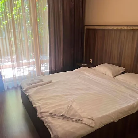 Argisht Palace 2-bedroom With Parking Apartment